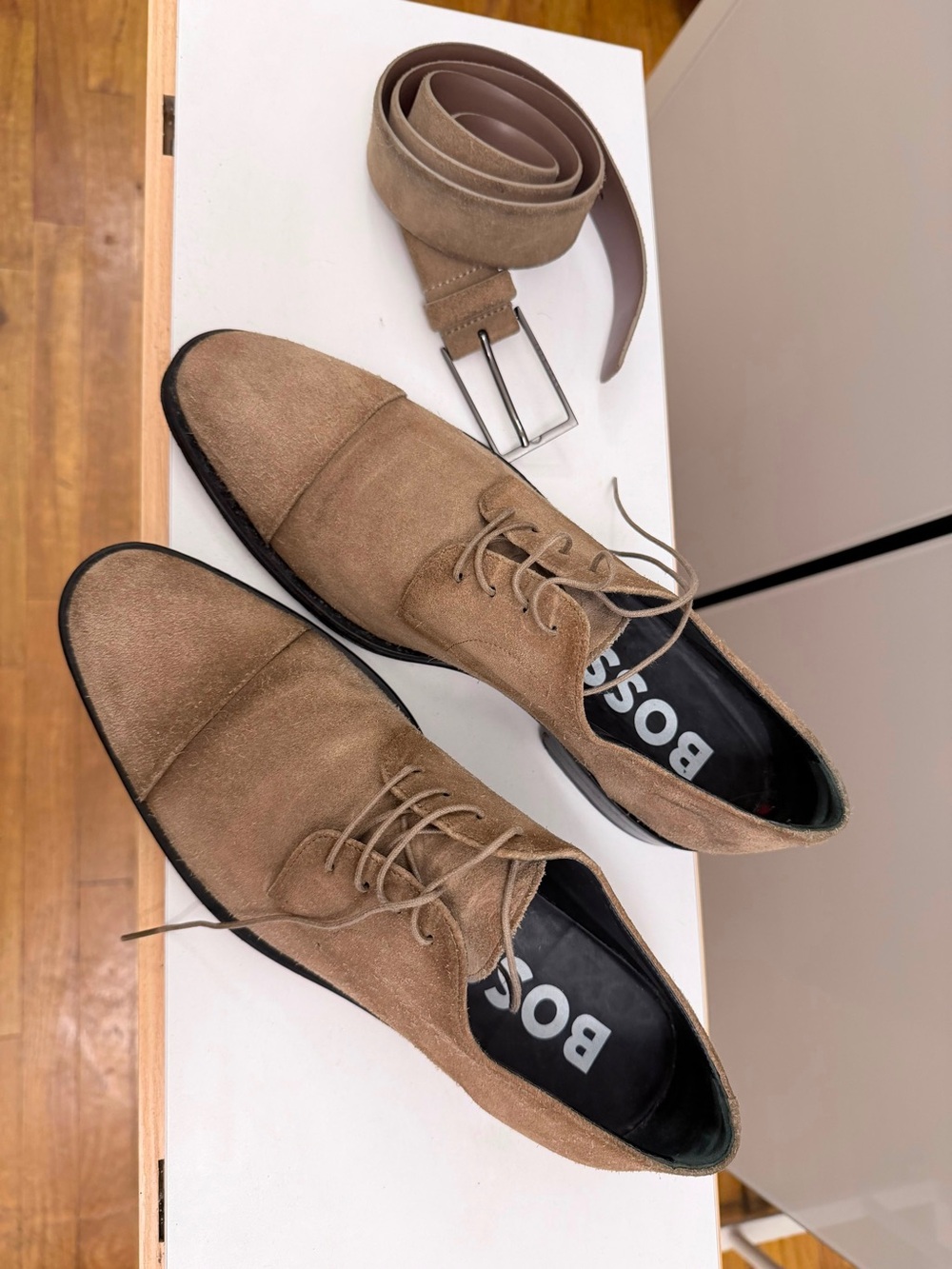 Boss Men's Tan Suede Chukka Boots with Matching Belt